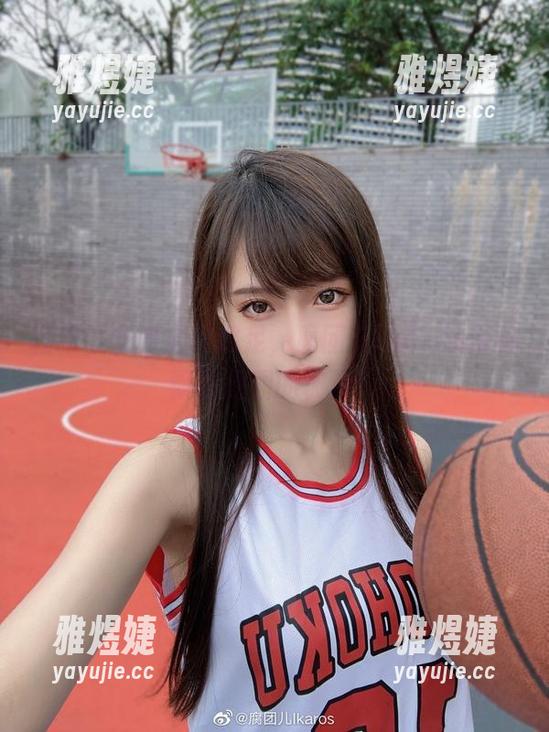 轻松愉快的全套裸足，腐团儿Ikaros带你飘到原图的彼岸！