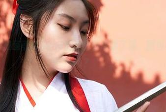 蜜桃社 - 别被萌美Moemi的护士外表迷了眼，图包更新里藏着啥？