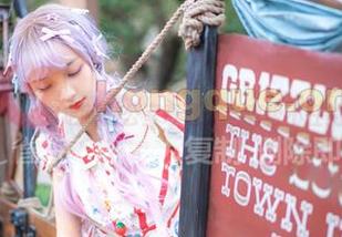 西瓜少女的定制办公室奇遇：当老板不在的时候