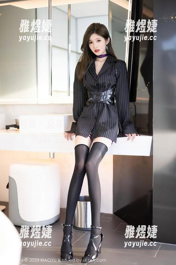 语画界-Miki兔 语画界 - 总有人买的很贵,全市场却只有Miki兔的裸足是免费的美图!