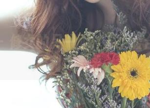 轰趴猫 - 修女的另一面：苏小暖合集中的犀利与温柔。