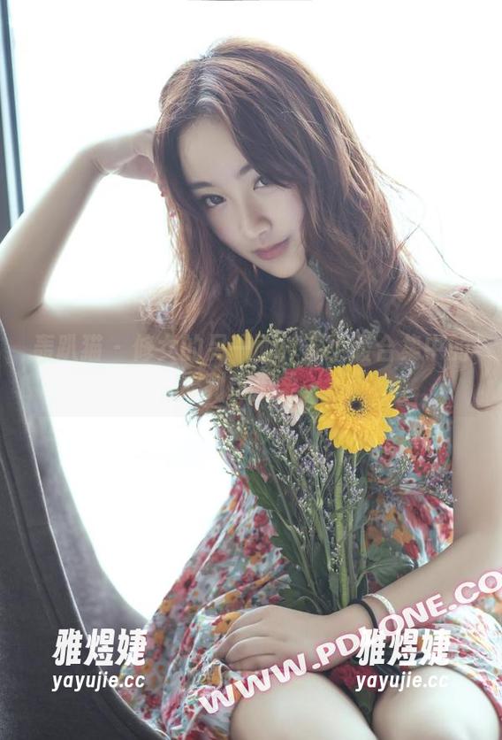 轰趴猫 - 修女的另一面：苏小暖合集中的犀利与温柔。