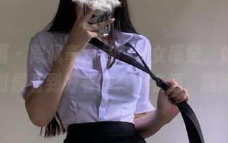 微密圈 - 陈佩奇作品：少女感觉，像在逛街的时候看到好看的减价衣服，嘿嘿嘿。