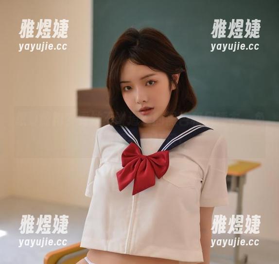 想要惊艳？雯妹不讲道理的黑色和风睡衣，免费资源一网打尽！
