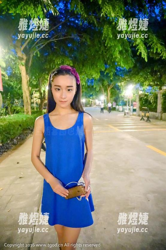 青豆客 - 不需要登机牌，直接看到莫雅淇的空姐套图也是一种旅行体验！
